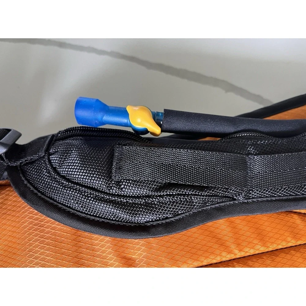 CamelBak Zoid Hydration Pack 70 oz/ 2L Insulated Reservoir Grey/Orange